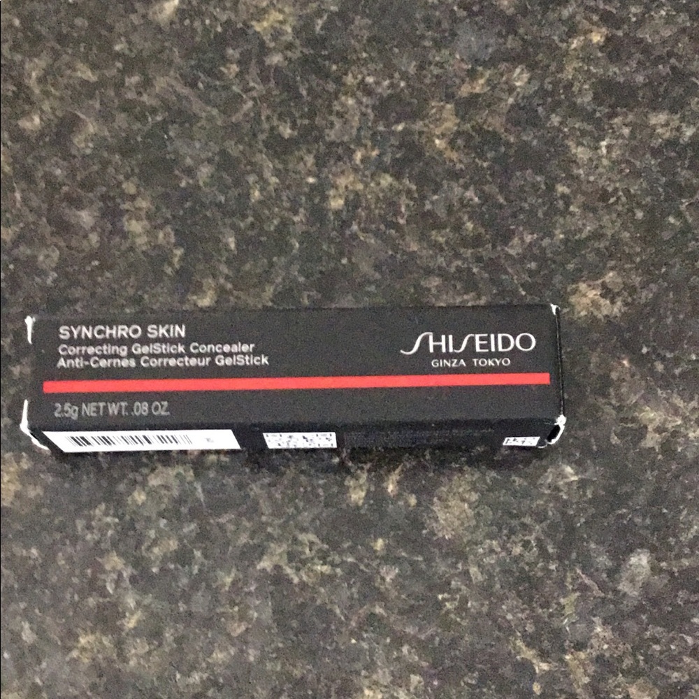 Shiseido synchro skin correcting gel stick concealer